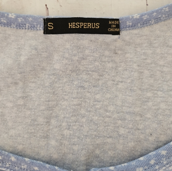 Hespersus Women's Blue and White Floral Crop Top Size Small - Picture 3 of 4